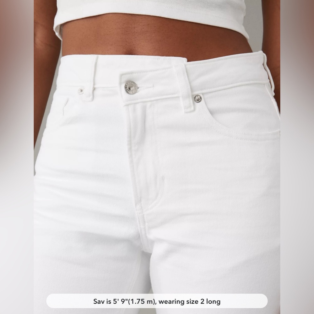 Women's White American Eagle Mom Jeans